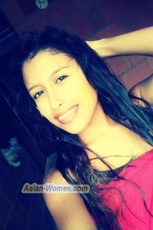 156922 - Paula Age: 29 - Colombia