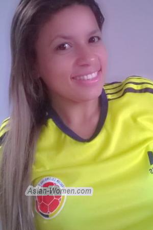 163088 - Dariela Age: 43 - Colombia