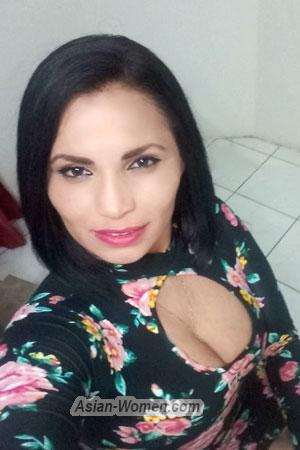 180645 - Andrea Age: 41 - Costa Rica