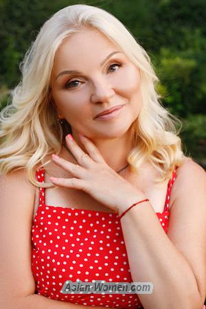 197090 - Valentina Age: 63 - Ukraine