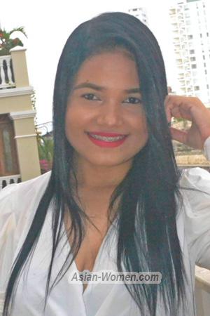 204006 - Paola Age: 30 - Colombia