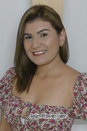 204166 - Nina Age: 31 - Colombia