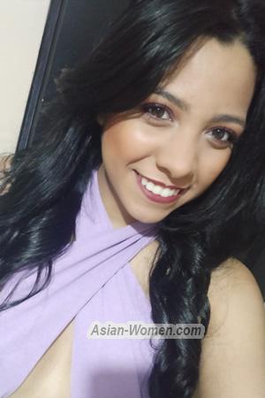 205228 - Dayana Age: 30 - Colombia