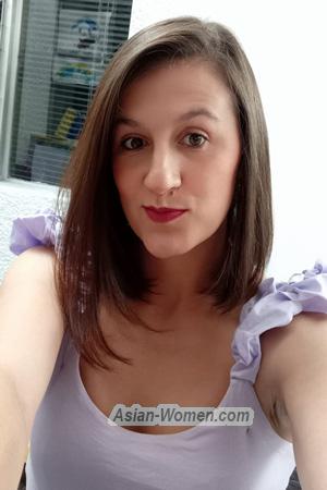 206103 - Gabriela Age: 35 - Colombia