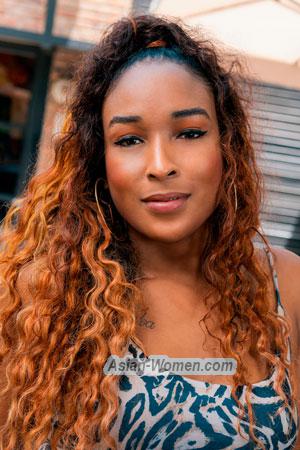 208732 - Yorlenys Age: 33 - Colombia