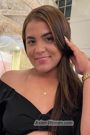 216901 - Julieth Age: 30 - Colombia