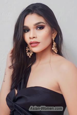 217100 - Gisselle Age: 27 - Colombia