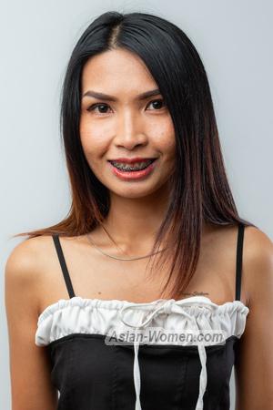 219695 - Sukanya Age: 31 - Thailand