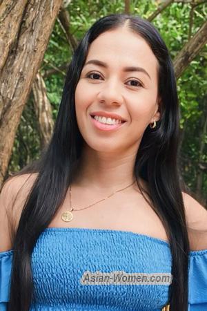 220215 - Vanessa Age: 38 - Colombia