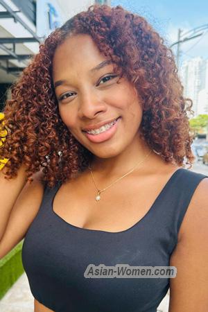 224152 - Saray Age: 20 - Colombia