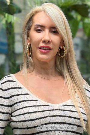 225516 - Diana Age: 56 - Colombia