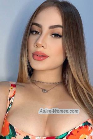 226004 - Estefany Age: 23 - Brazil