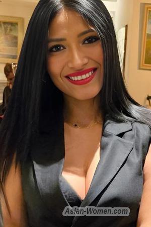 227051 - Astrid Age: 32 - Italy